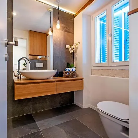 Porta Azzurra Apartment *